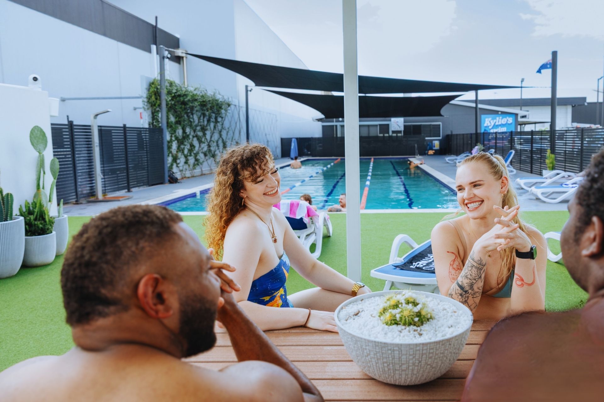 Magnesium pool